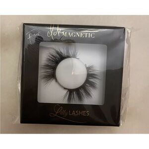 Lilly Lashes Faux Click Magnetic Lashes Bonded NIB🖤